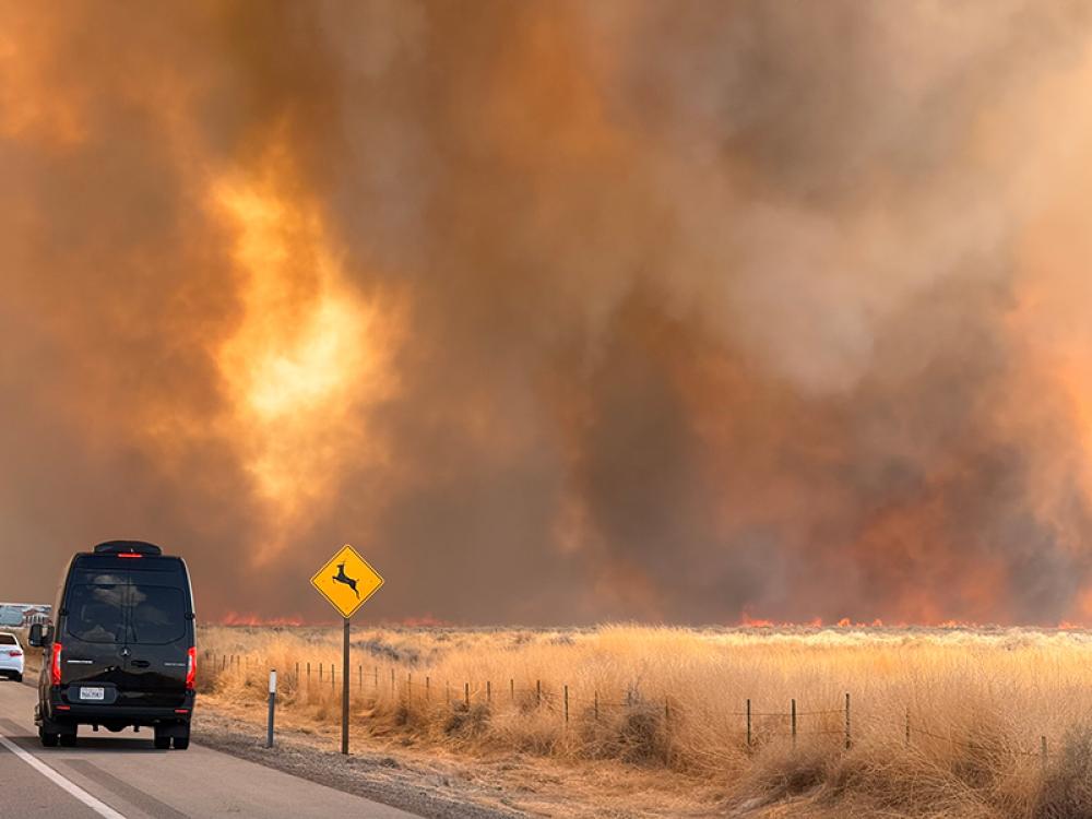 US: Growing wildfire triggers evacuations in California