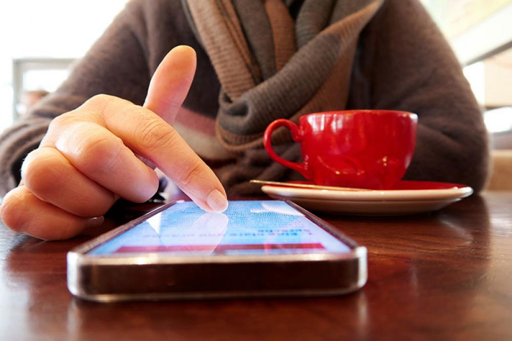 The silent eye problem is growing among smartphone users &mdash; And most people don