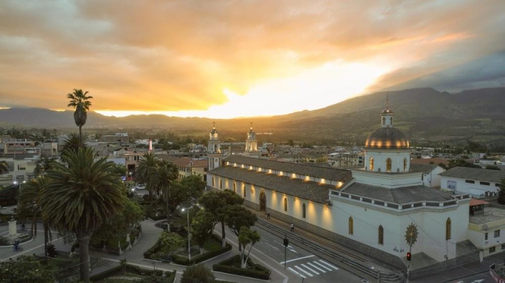 Ecuador issues first electronic passport