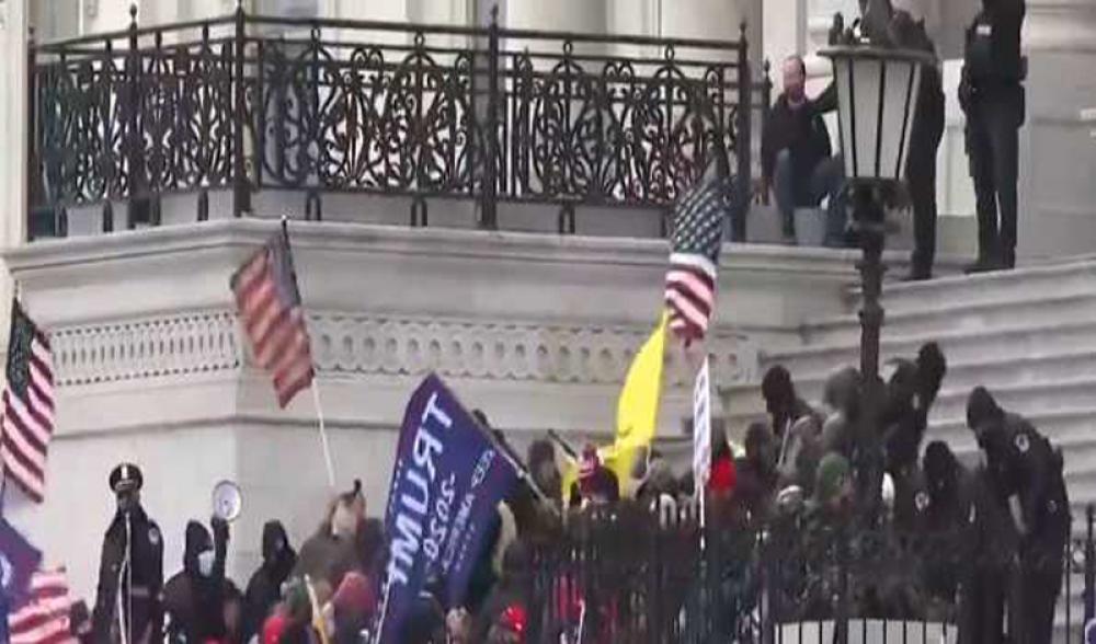 Riot: US Capitol secured, one dead&nbsp;