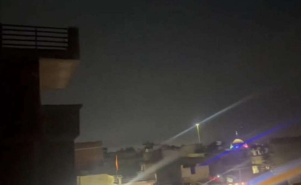 Blackout in Jammu as Pakistan launches fresh attacks on Jammu, heavy shelling on, sirens heard