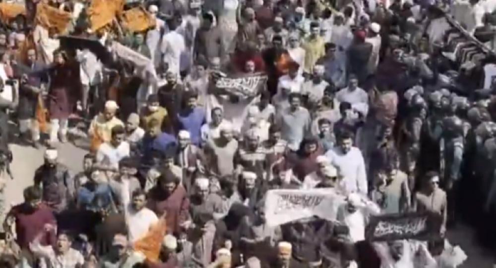 Dhaka Police baton charge to disperse banned Hizb ut-Tahrir