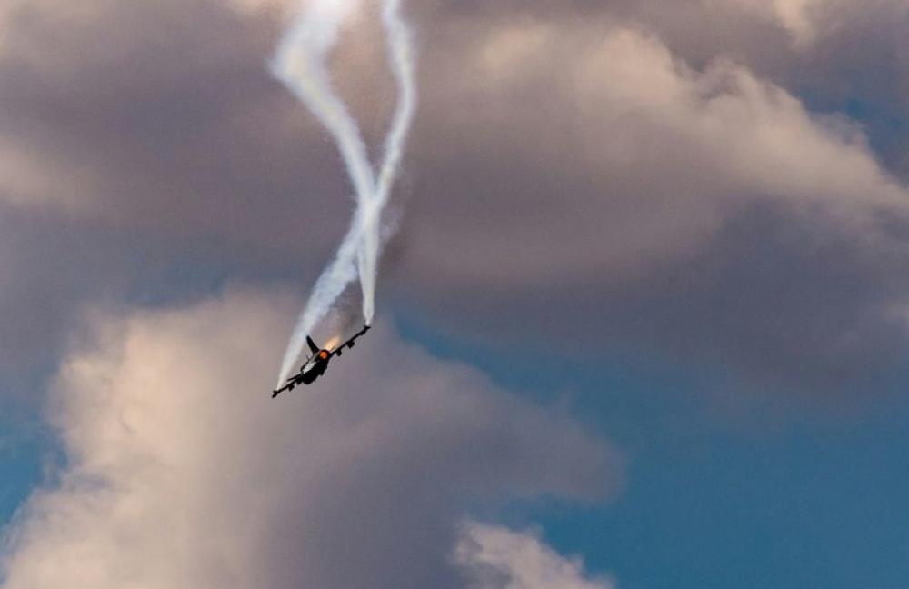 US: Two small planes collide midair in Colorado, one dies