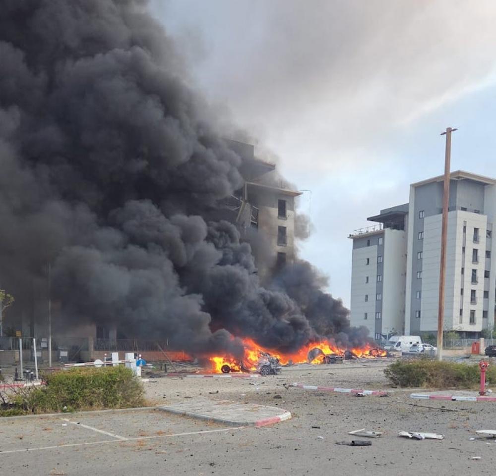 Iran missile strike causes heavy damage in southern Israel