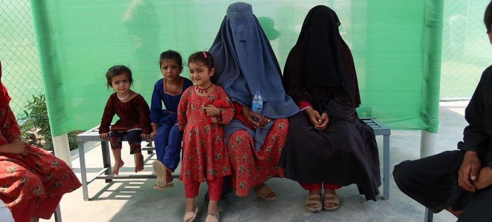 Shelter and safety elude Afghan women returnees from Iran and Pakistan, says UN report
